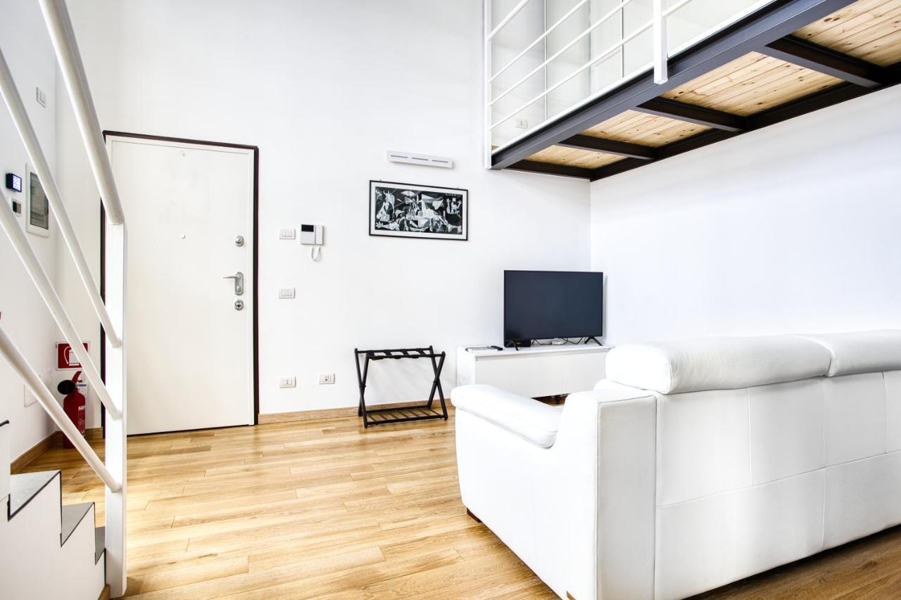 Joivy Charismatic 1-Bed Flat With Parking Apartment Milan Luaran gambar